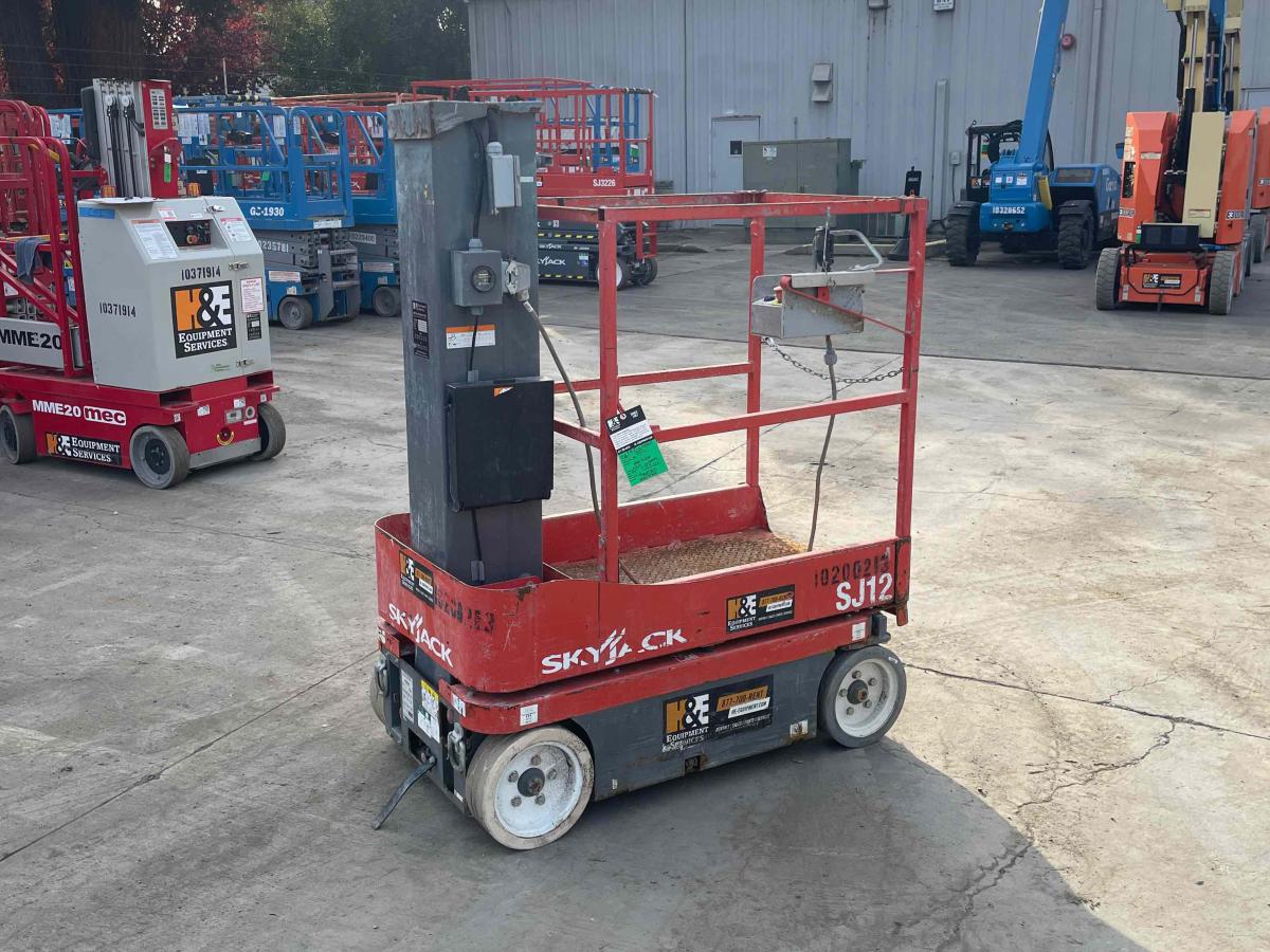 2016 Skyjack SJ12