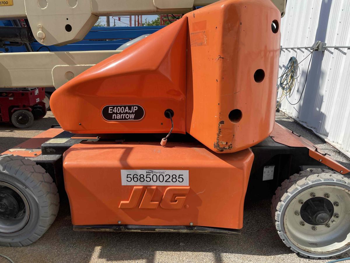 2007 JLG E400AJPN