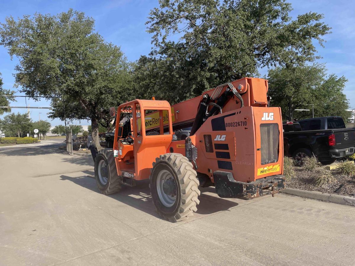 2018 SkyTrak 10054