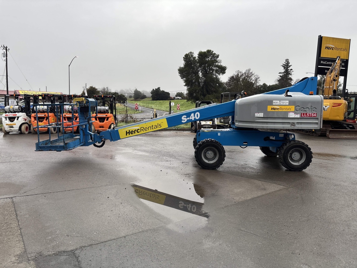 2018 Genie S-40-4