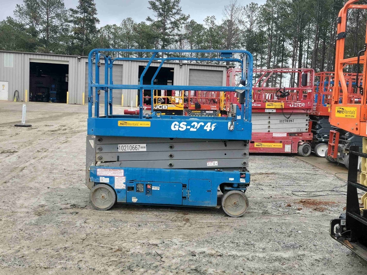 2017 Genie GS-2646-4