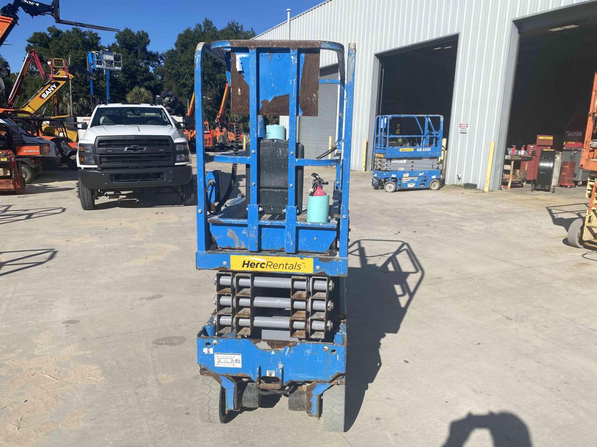 2018 Genie GS-1930