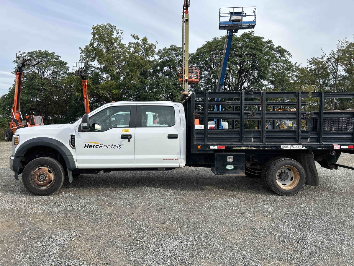 2018 Ford F550-1