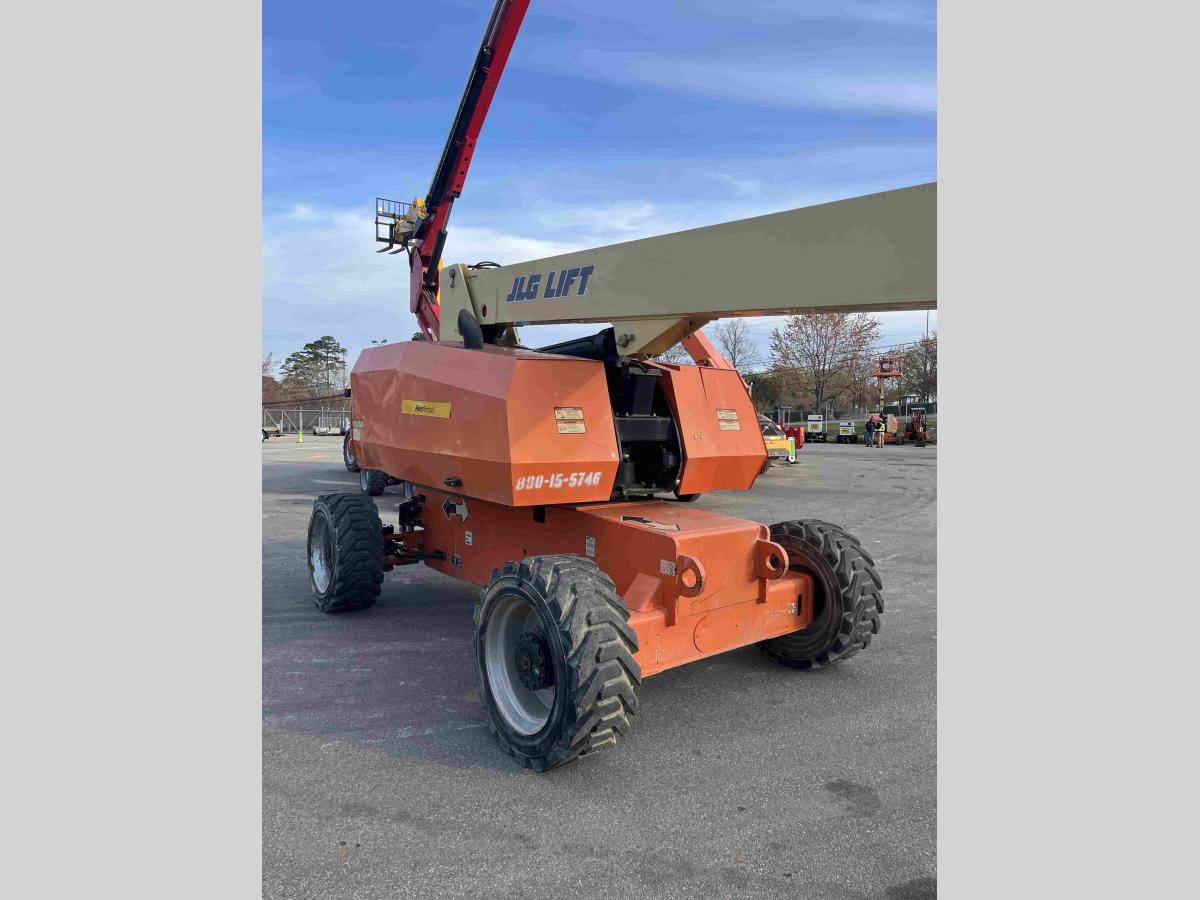 2017 JLG 860SJ