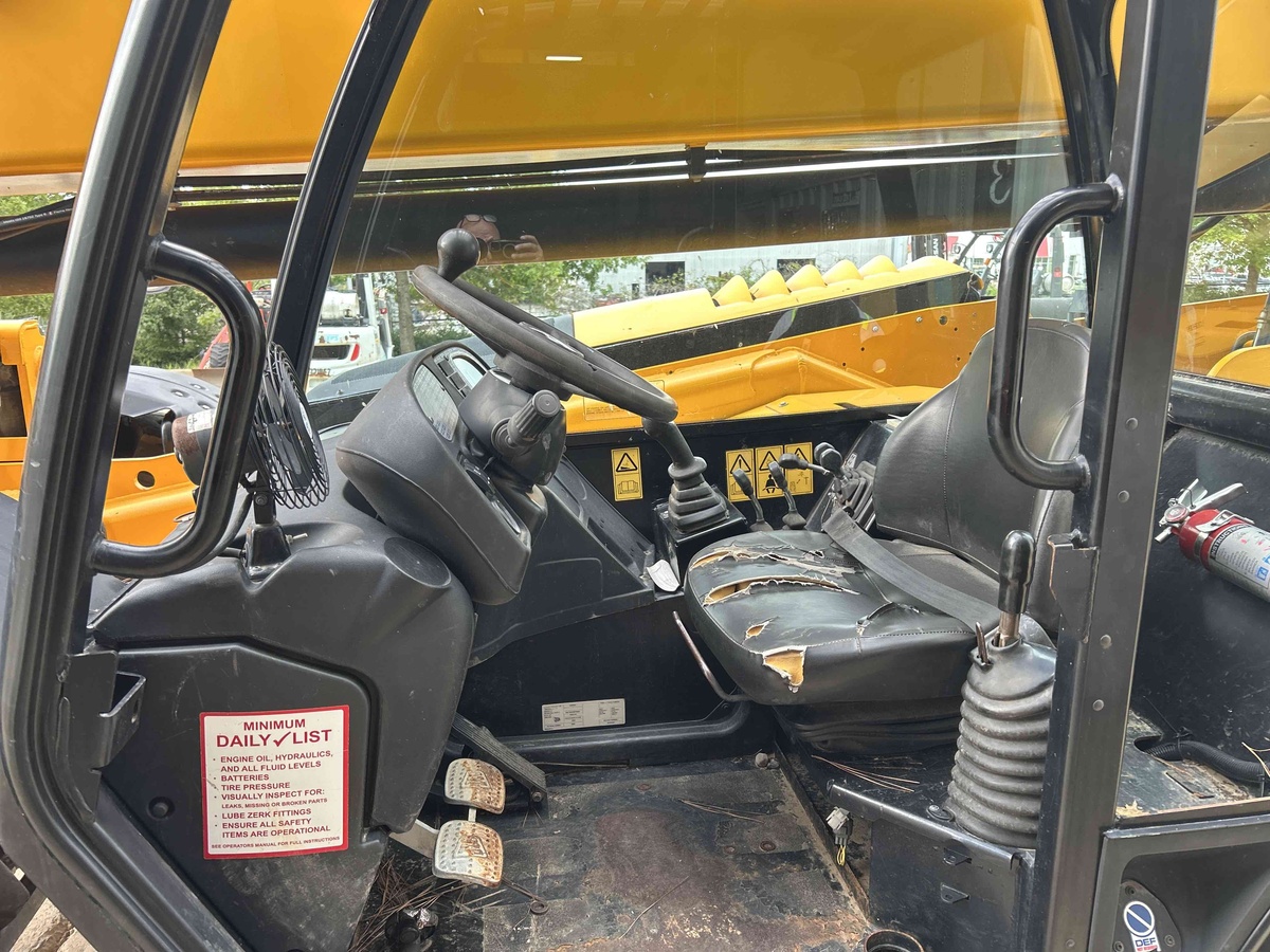 2022 JCB 510-56-6