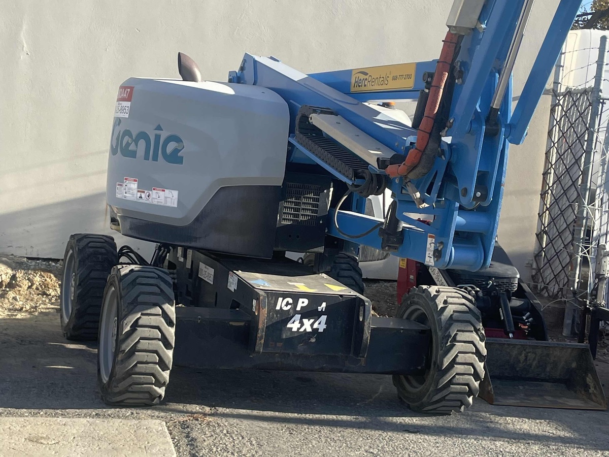 2019 Genie Z45XC-4