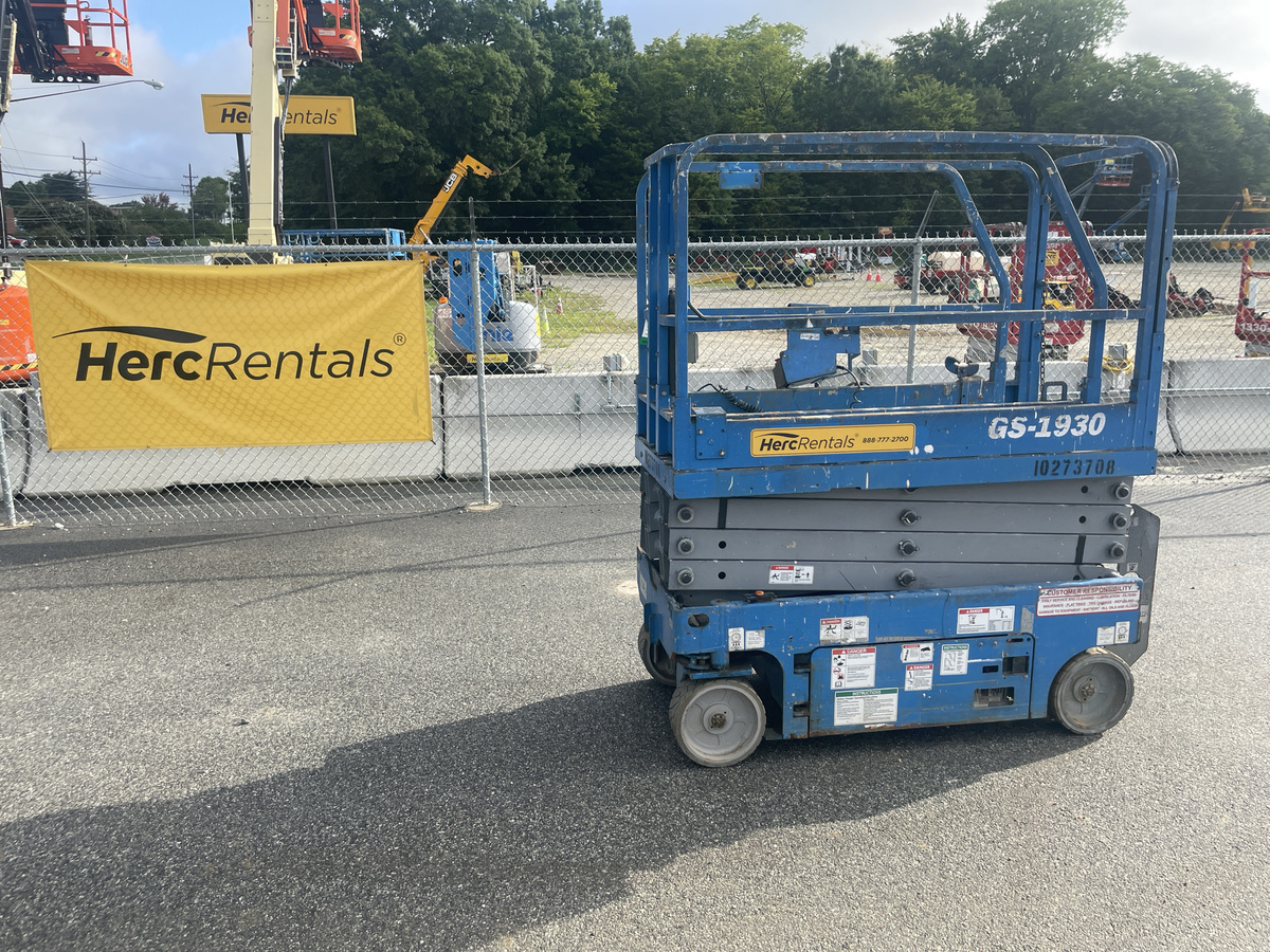 2019 Genie GS-1930