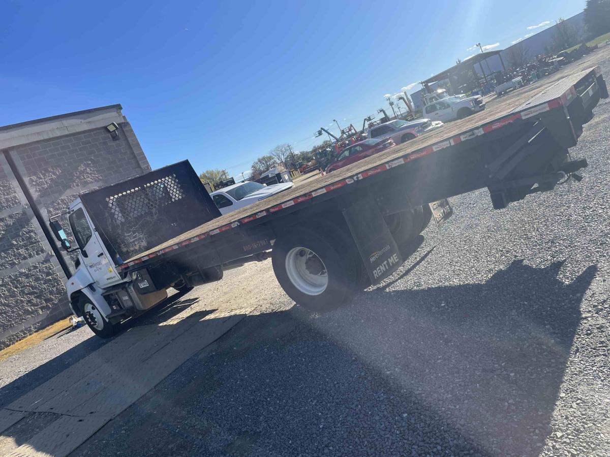 2018 Hino 268