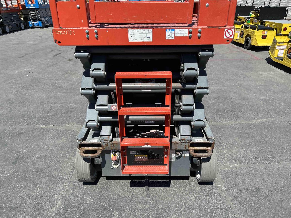 2017 Skyjack SJ4740