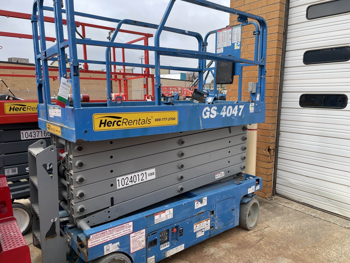 2018 Genie GS-4047-2