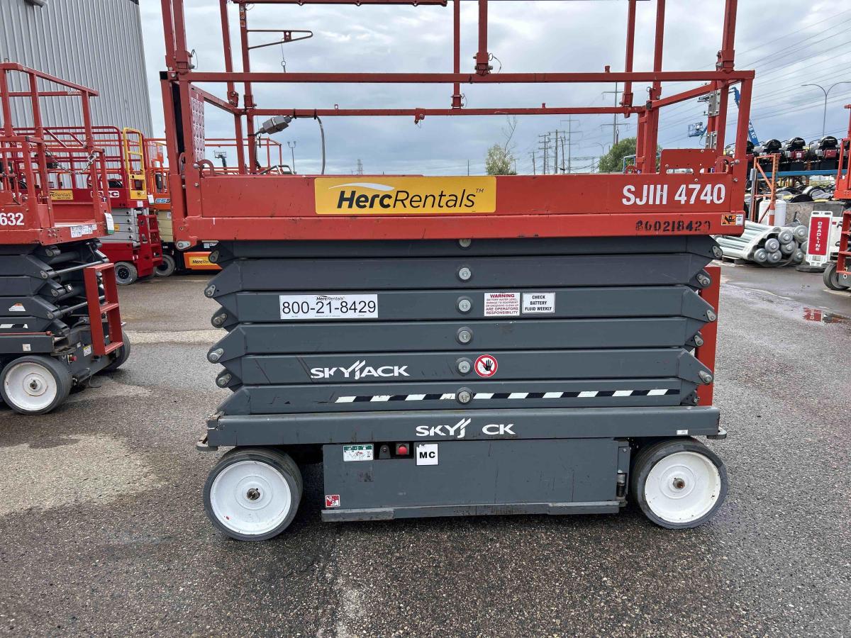 2018 Skyjack SJ4740-4