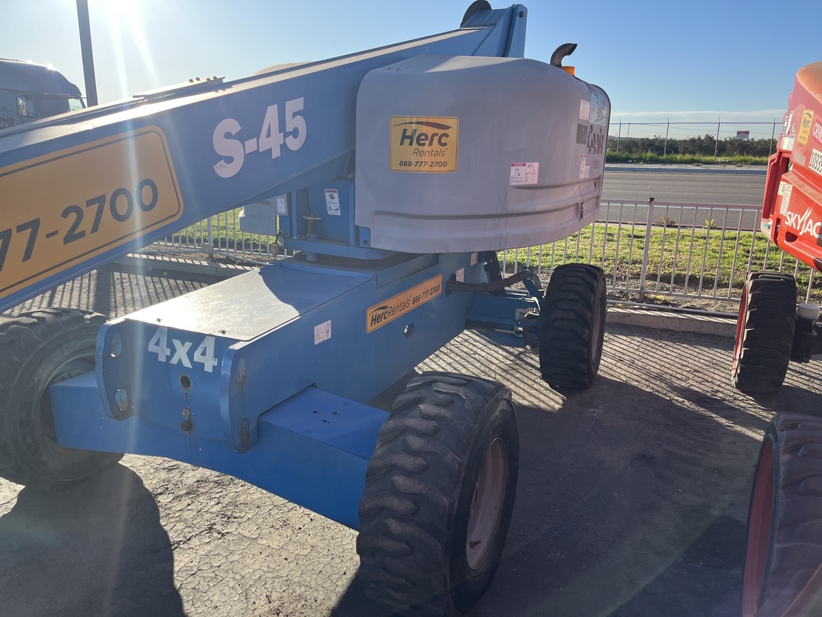 2018 Genie S-45-7