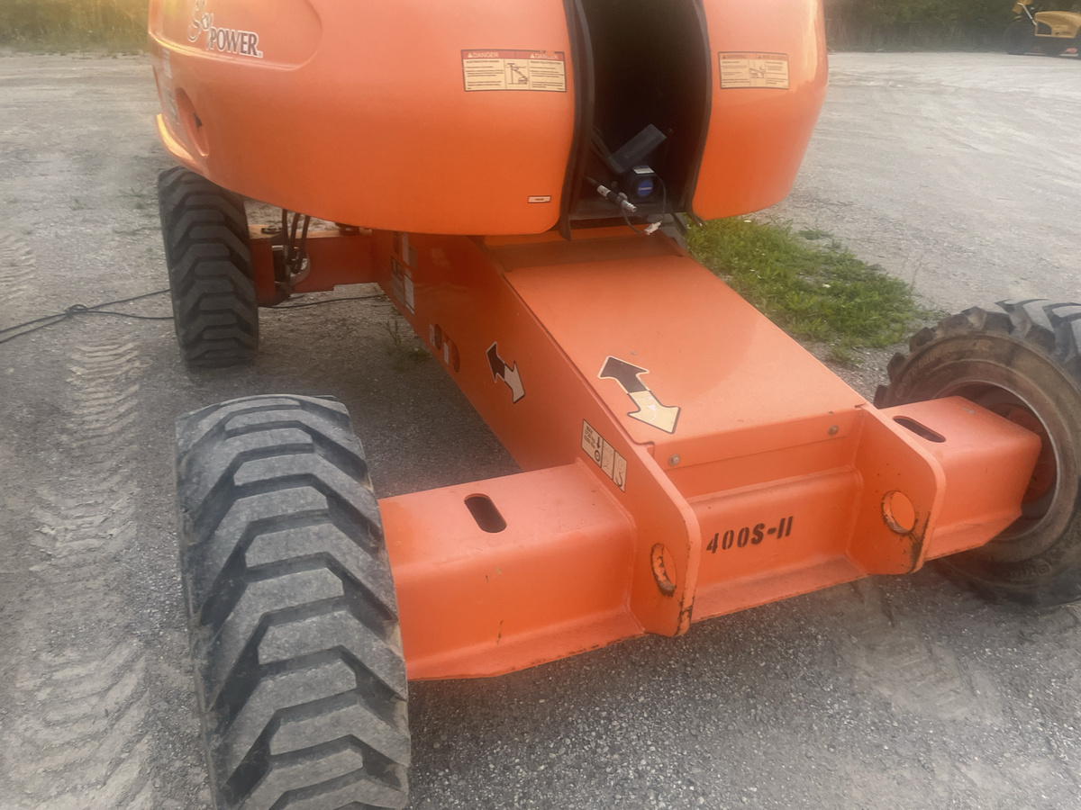 2019 JLG 400S-4