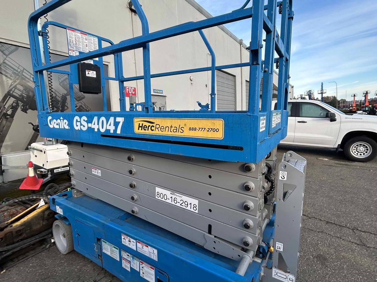 2017 Genie GS-4047-7