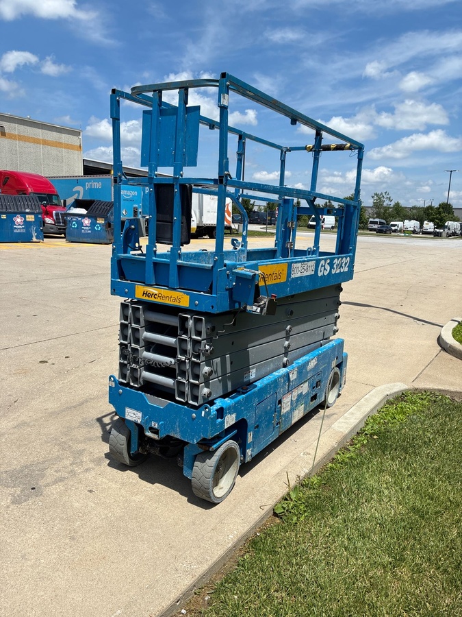 2019 Genie GS-3232-4