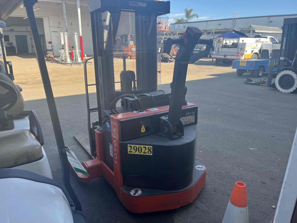 2024 Toyota 6BWS20