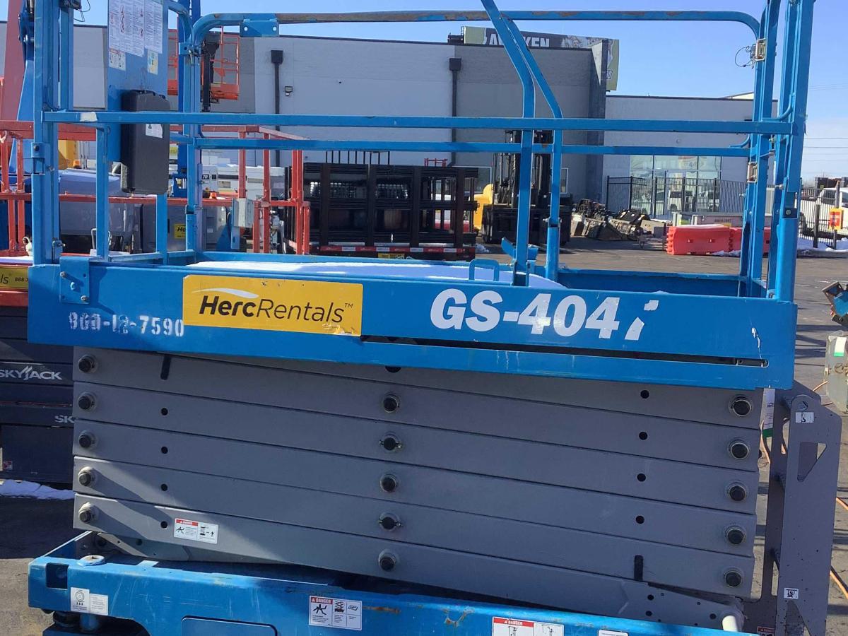 2016 Genie GS-4047