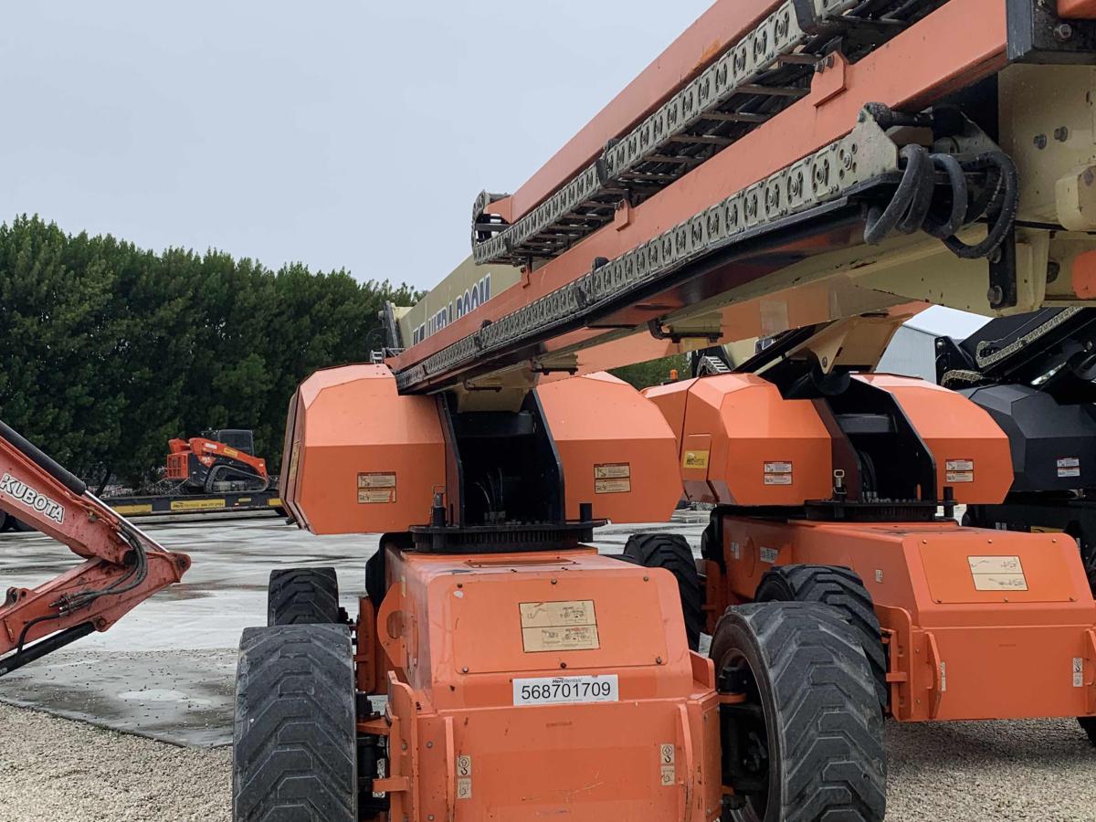 2018 JLG 1200SJP