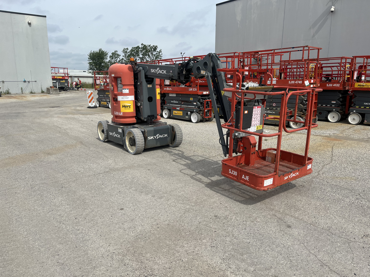 2017 Skyjack SJ30 AJE-2