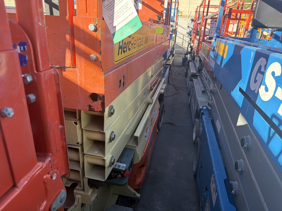 2018 JLG 2632ES-2