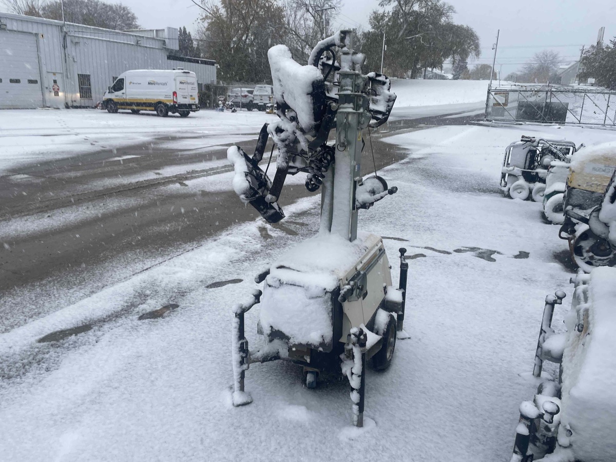 2017 Magnum PLT240-4