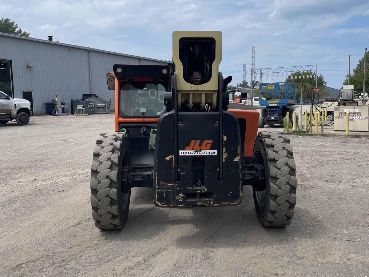 2019 JLG 1255