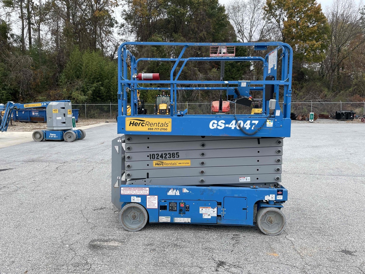 2018 Genie GS-4047-12
