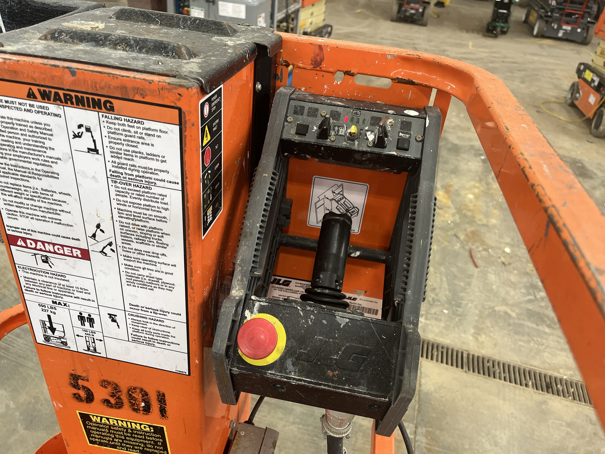 2016 JLG 1230ES-5
