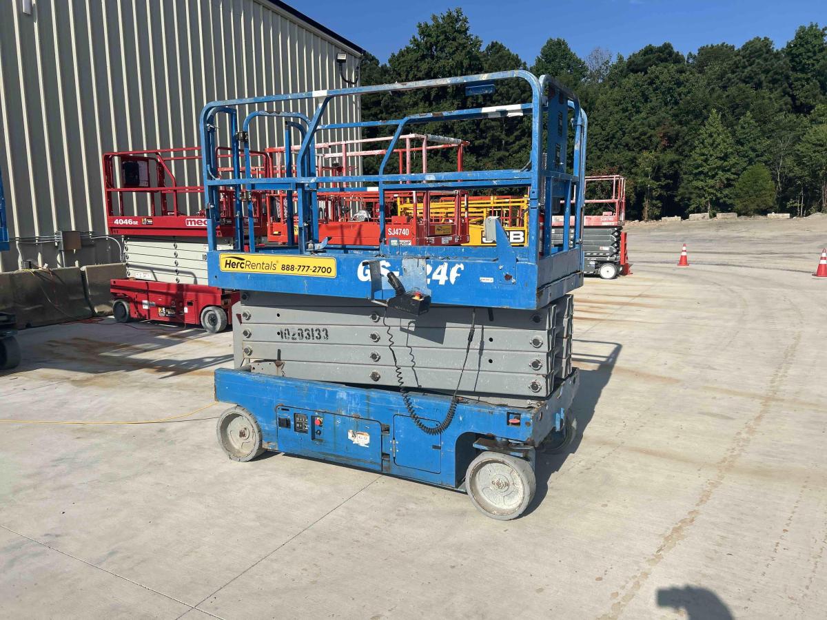 2016 Genie GS-3246-1