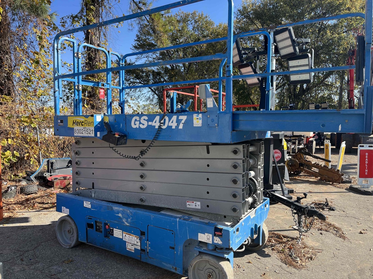 2018 Genie GS-4047-12