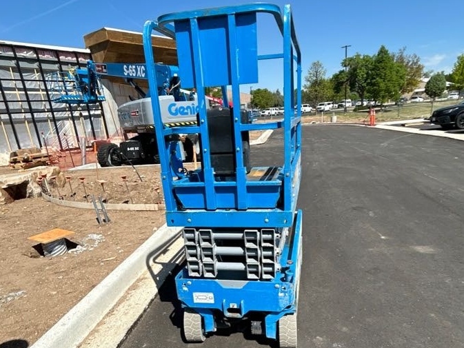 2019 Genie GS-1930-4
