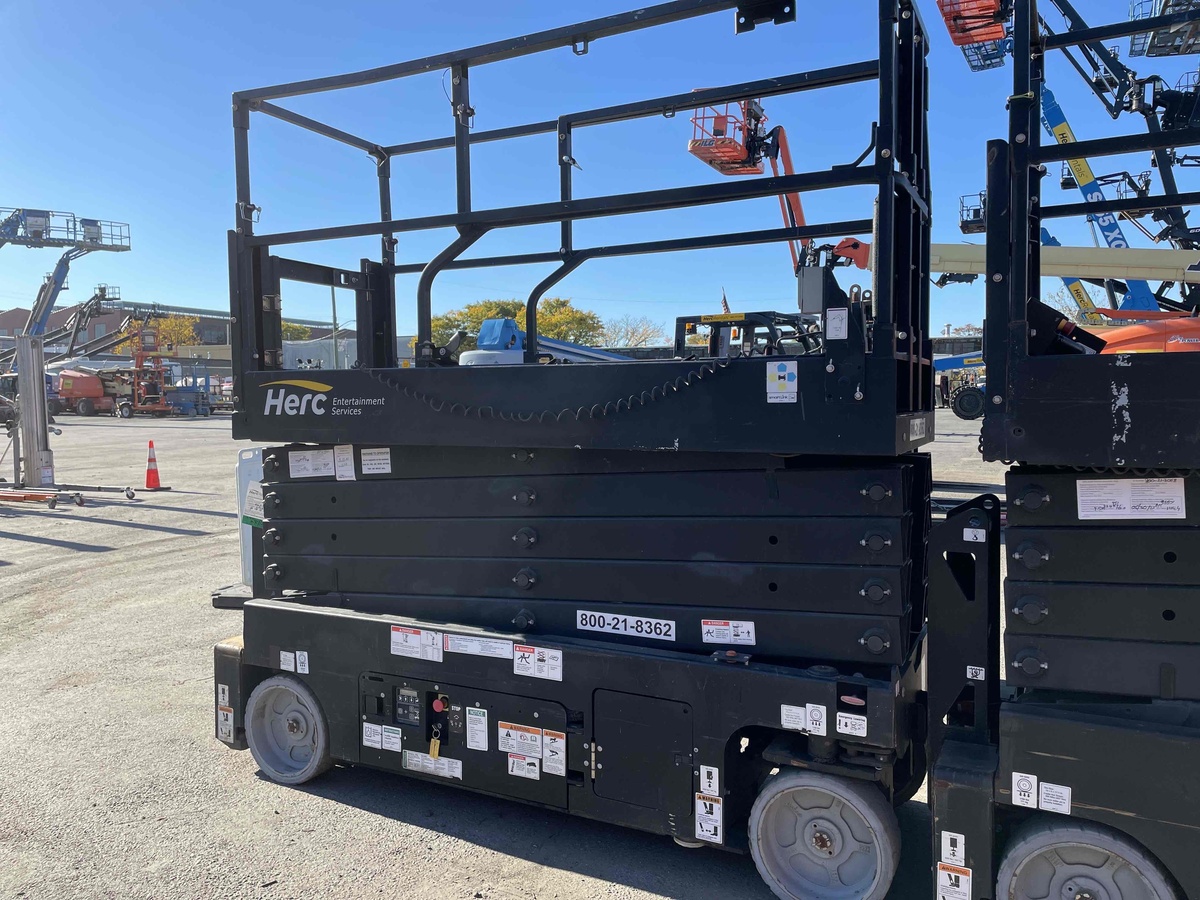 2018 Genie GS-3232-3