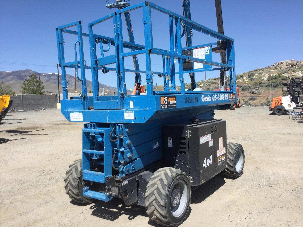 2017 Genie GS-3369 RT