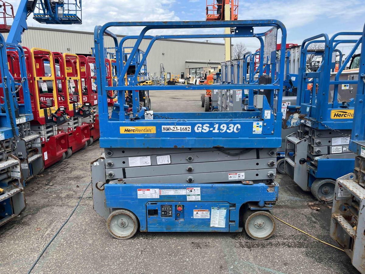 2018 Genie GS-1930