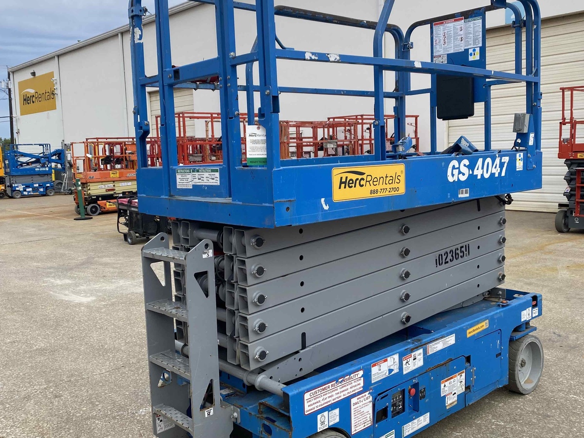 2018 Genie GS-4047-4
