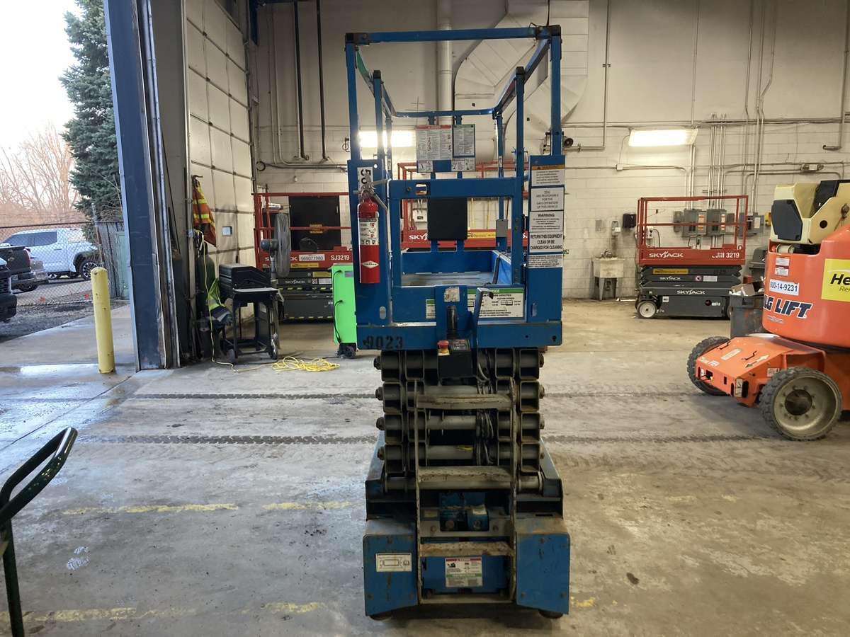 2015 Genie GS-3232-4