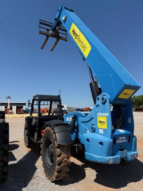 2018 Genie GTH 844
