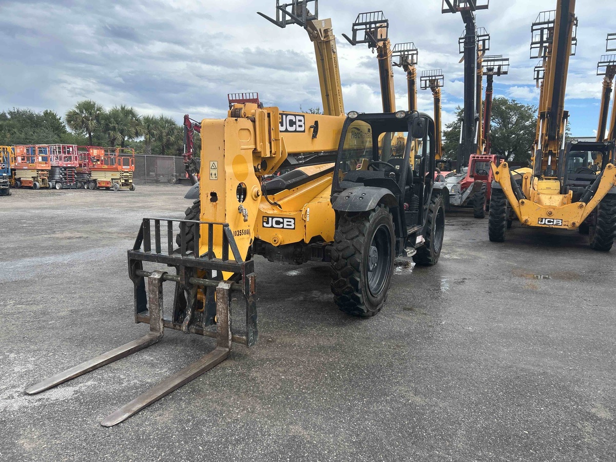 2022 JCB 507-42-1