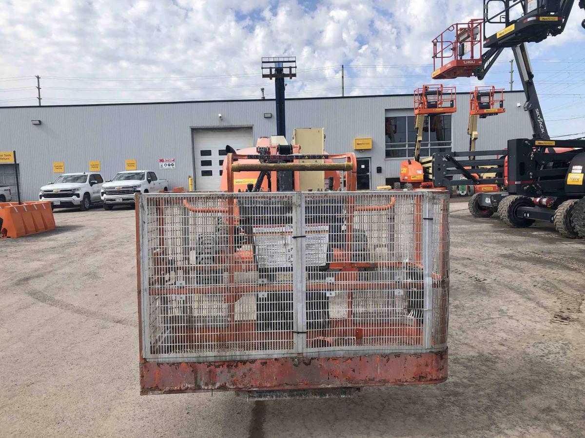 2017 JLG 450AJ-4