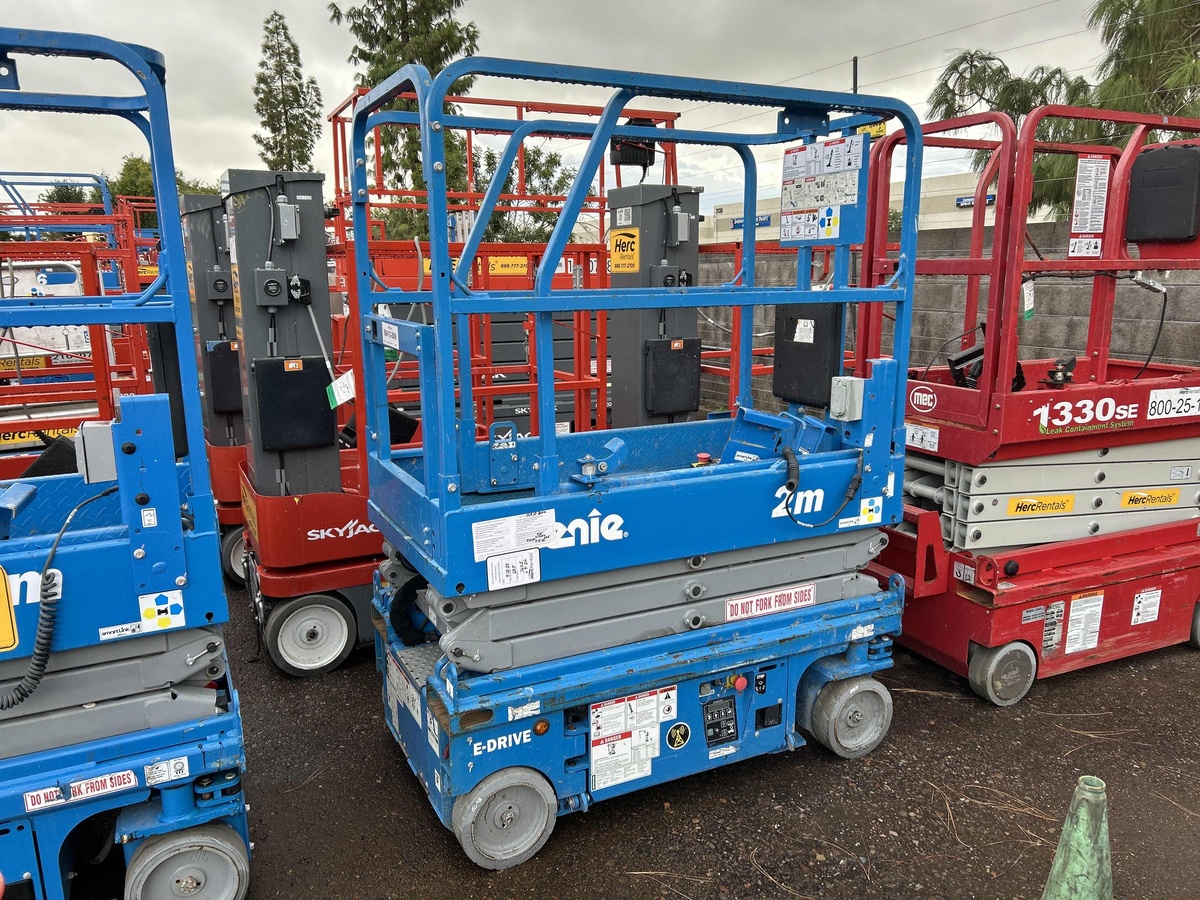 2021 Genie GS-1432m