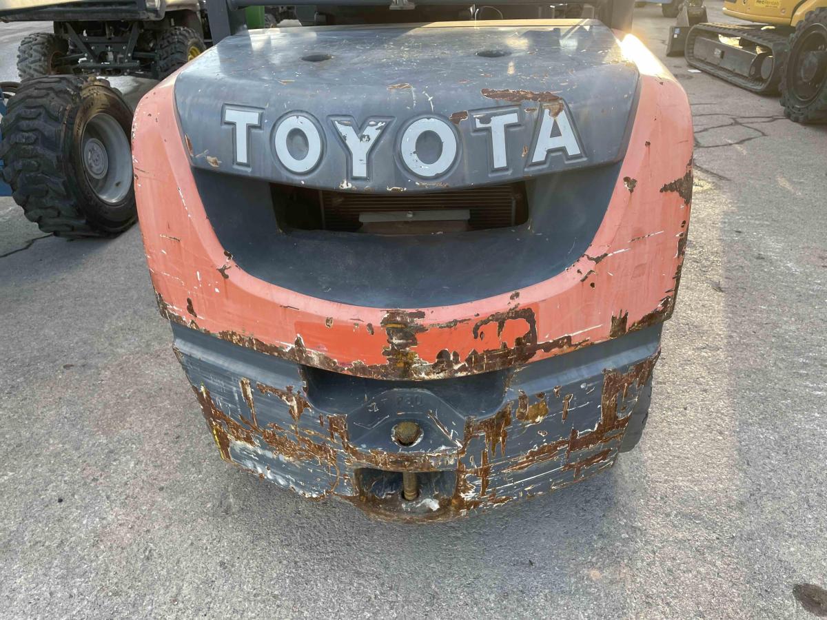 2018 Toyota 8FGU30