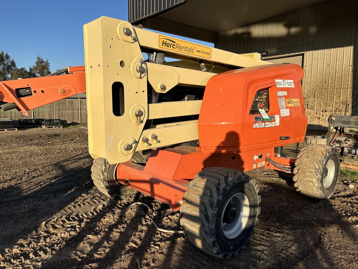 2018 JLG 450AJ-6