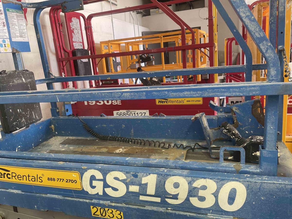 2018 Genie GS-1930