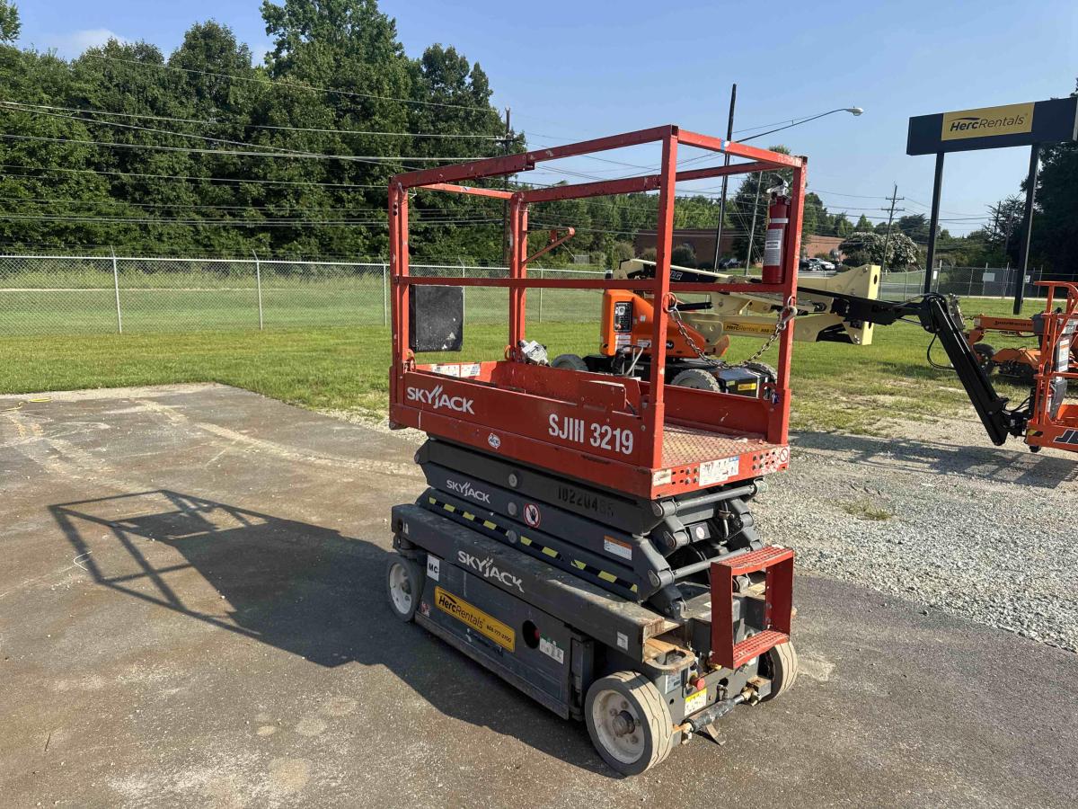 2017 Skyjack SJ3219-2