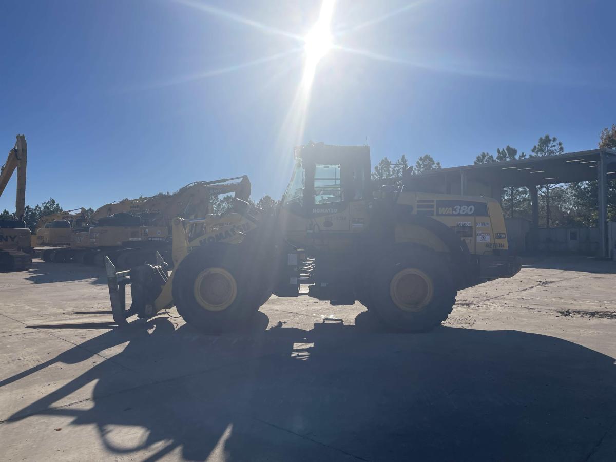 2020 Komatsu WA380-8