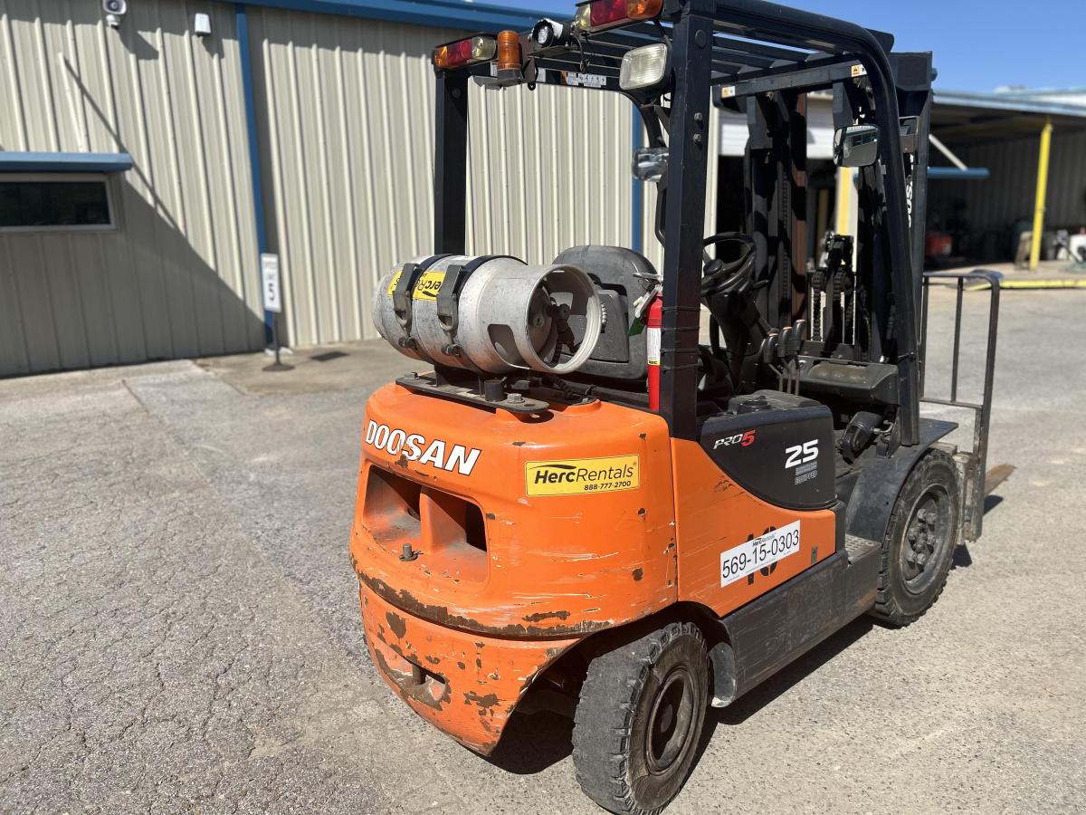 2017 Doosan G25P-5