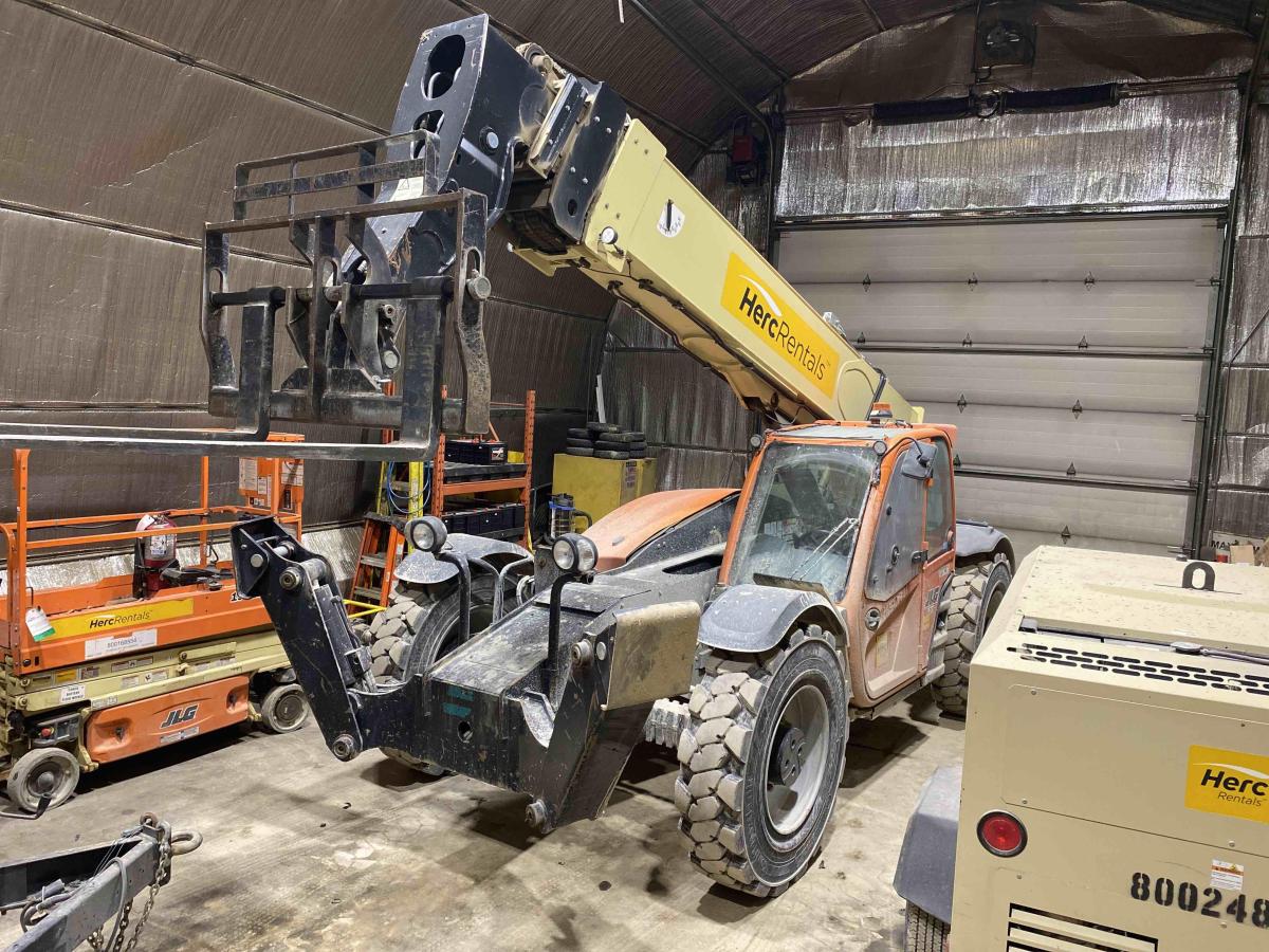 2019 JLG 1255