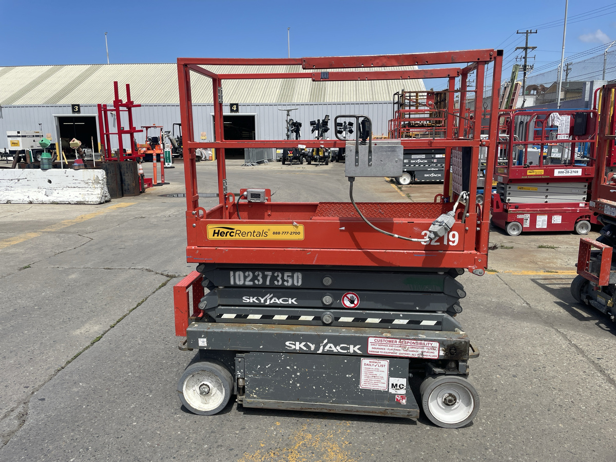 2018 Skyjack SJ3219