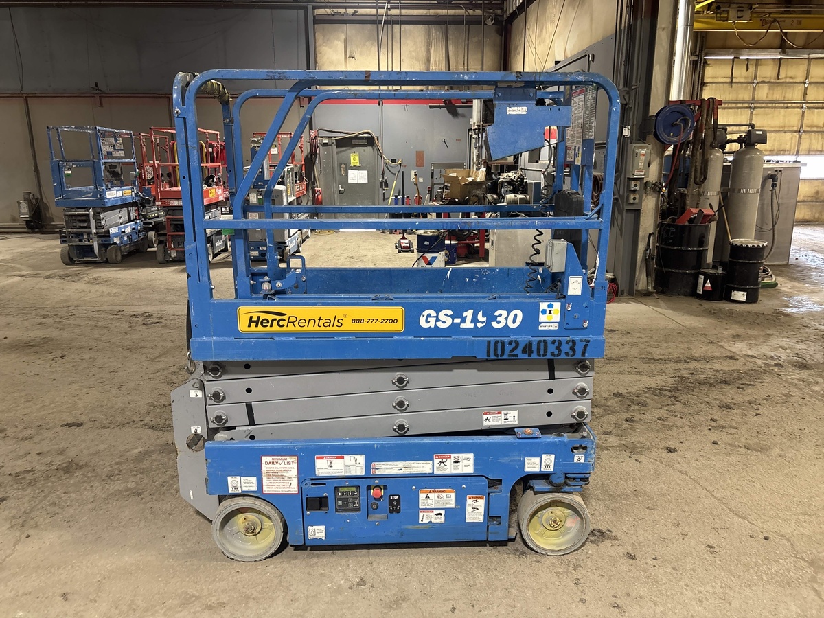 2018 Genie GS-1930