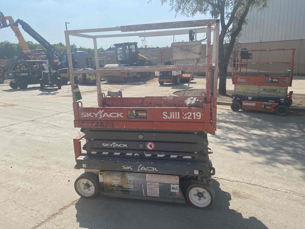 2017 Skyjack SJ3219